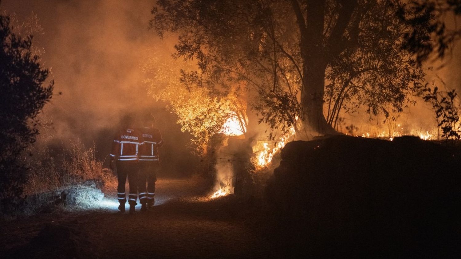 L’horreur de l’incendie : six pompiers massacrés en Espagne et au Portugal