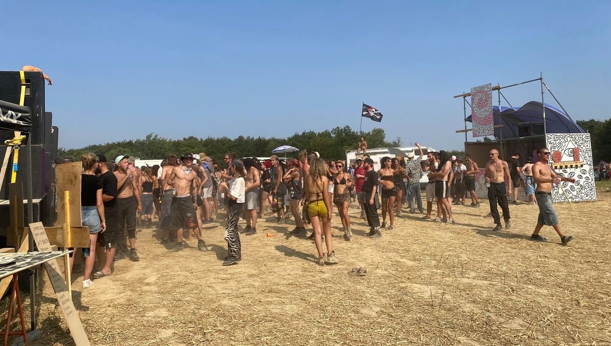 Fête clandestine à Cour-et-Buis : 150 fêtards en pleine illegalité