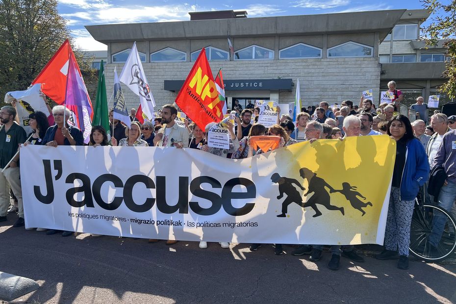 Les sept militants basques jugés pour avoir aidé des migrants à franchir la frontière franco-espagnole : une provocation qui menace l’ordre public